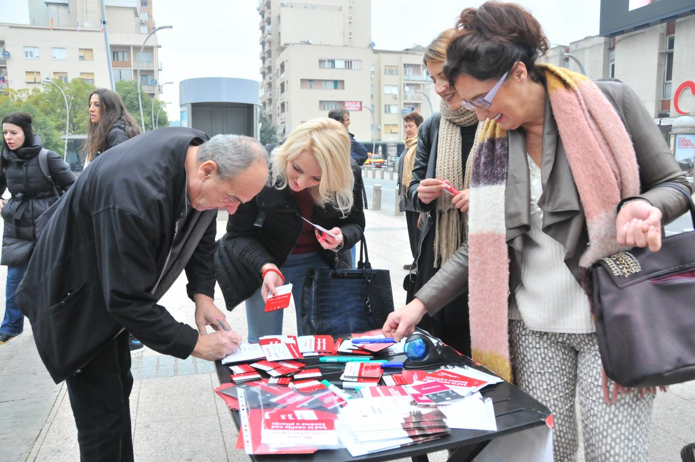 ULIČNA AKCIJA ,,POTPISUJEM, OD SADA CU REAGOVATI !”